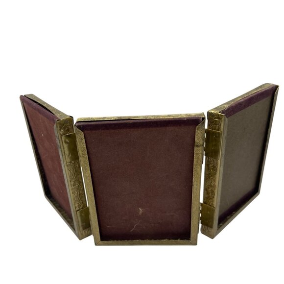 Vintage Folding Triple Hinged Brass Picture Frame W/ Velvet Backing No Glass 94e - Picture 4 of 6
